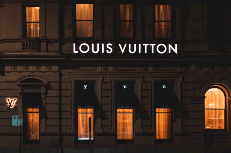 11 Ways to Save on Louis Vuitton